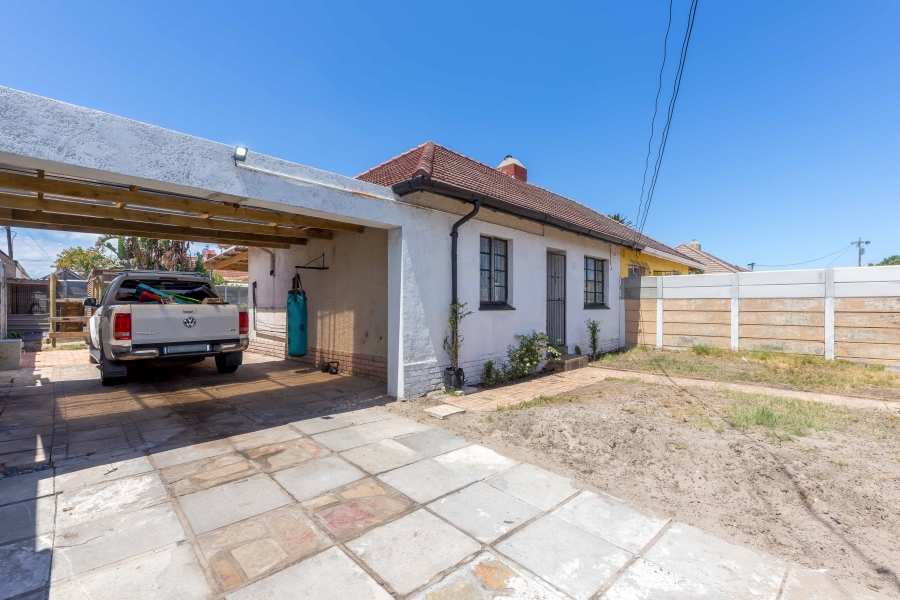 2 Bedroom Property for Sale in Athlone Western Cape